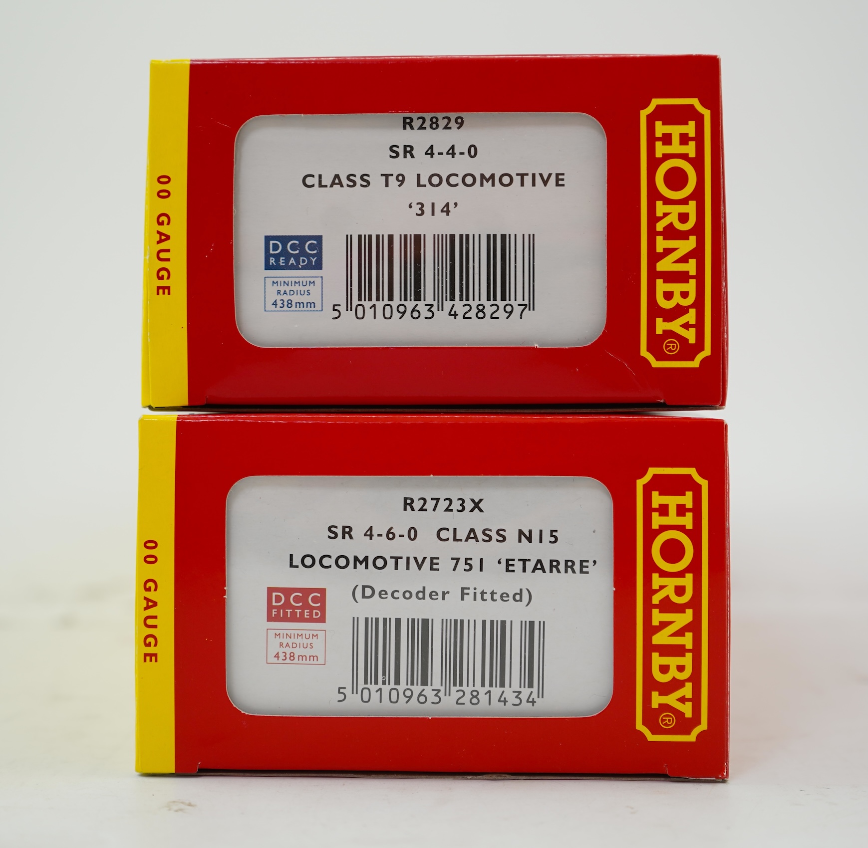 Two boxed Hornby Hobbies 00 gauge railway Southern Railway tender locomotives; a class T9, 314, (R2829), together with a class N15, Etarre 751, (R2723X)
